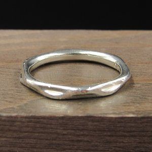 Elegant Silver Women's Ring